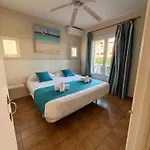 Siestamar Ii 公寓式酒店 4*